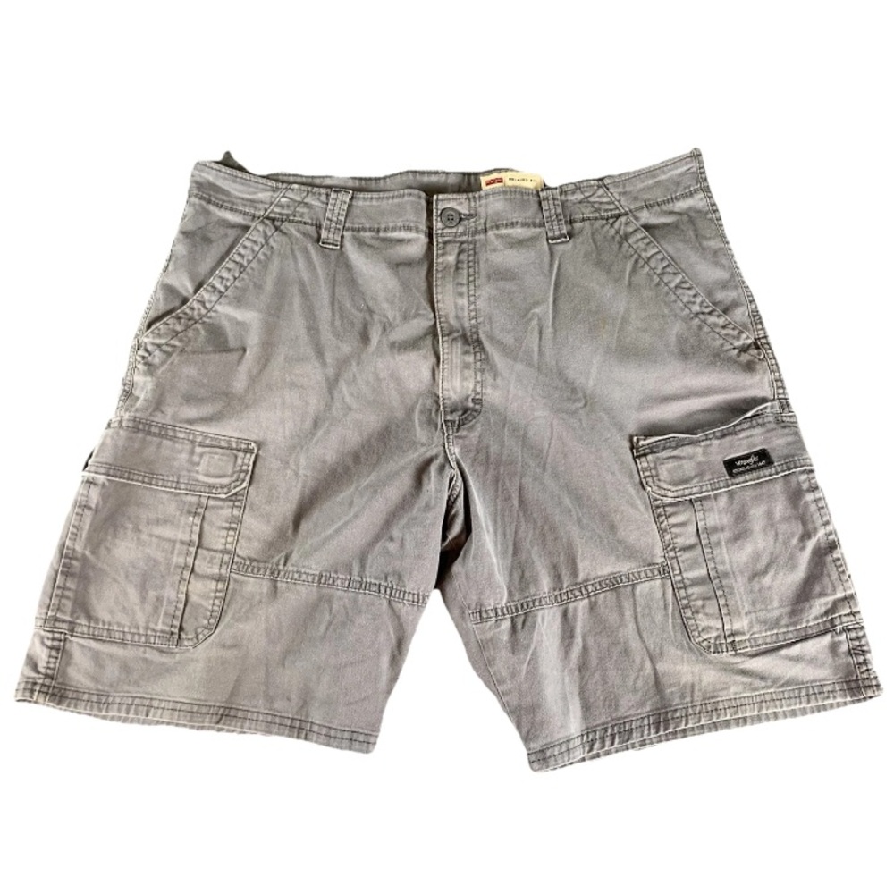 Wrangler Cargo Shorts Men's‎ Size 42 Gray Relaxed Fit Outdoor Utility Flat Front